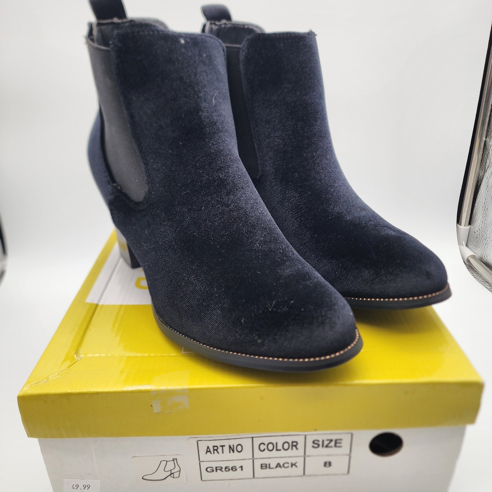 G.N.D. Ankle Boots Women's 8 Black Faux Suede Block Heel Slip On Chelsea Bootie